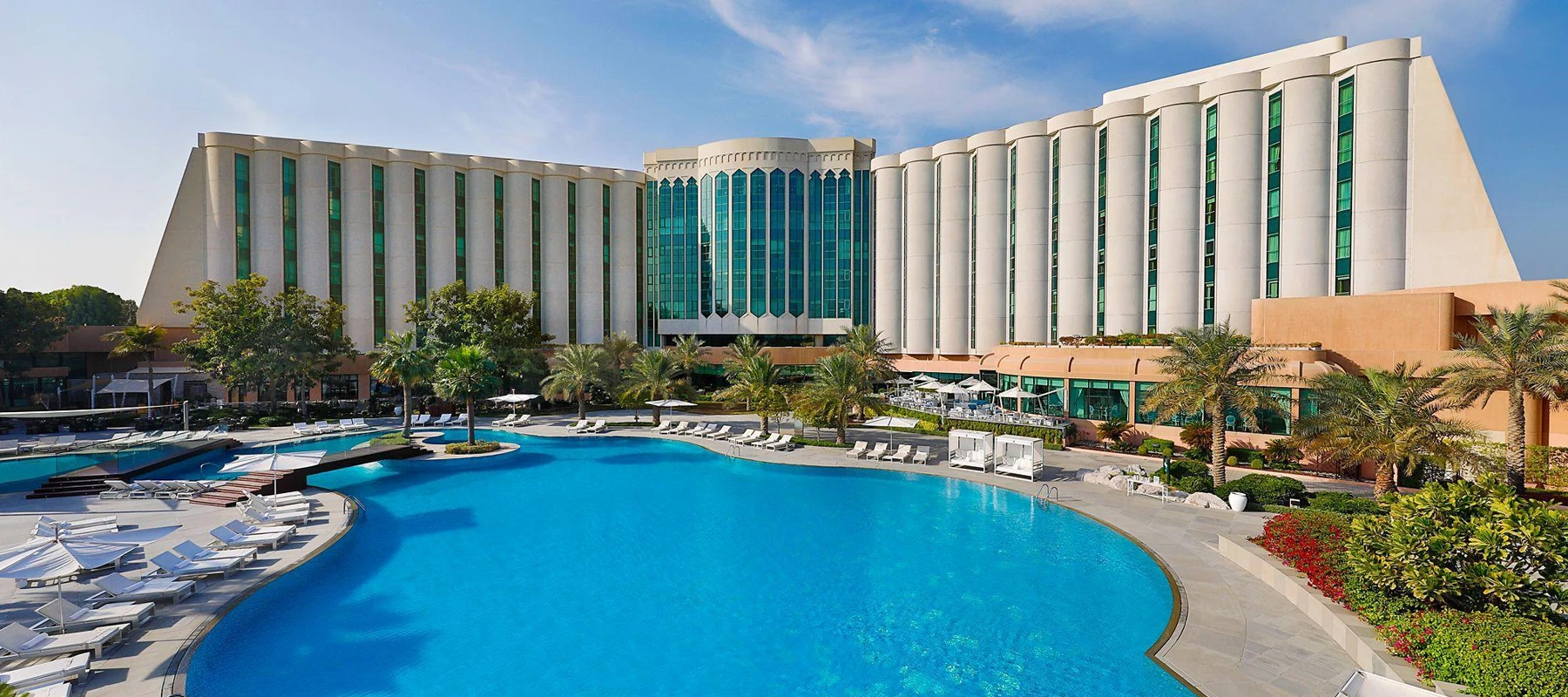 Featured image for “فندق الريتز كارلتون، البحرين”